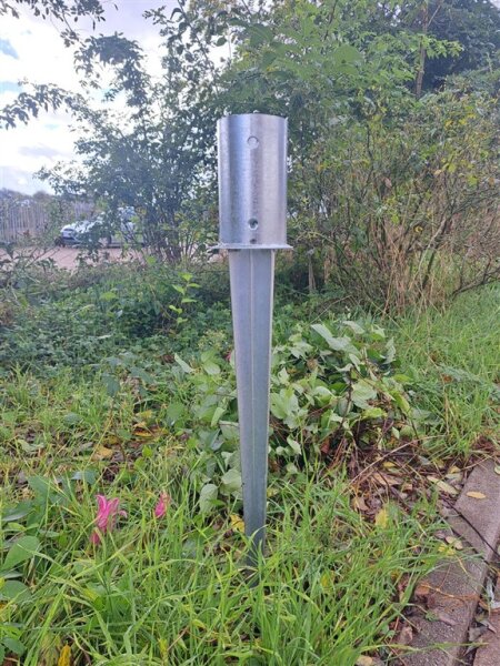 Einschlagbodenhülse rund, extralang, für 80mm Rundholz Einschlagtiefe 60cm