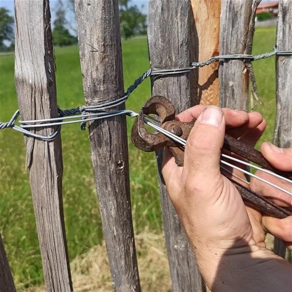 QUARKZMAN Drahtzaun Clips Set - 20 Stück Edelstahl Klemmen Mit Schrauben