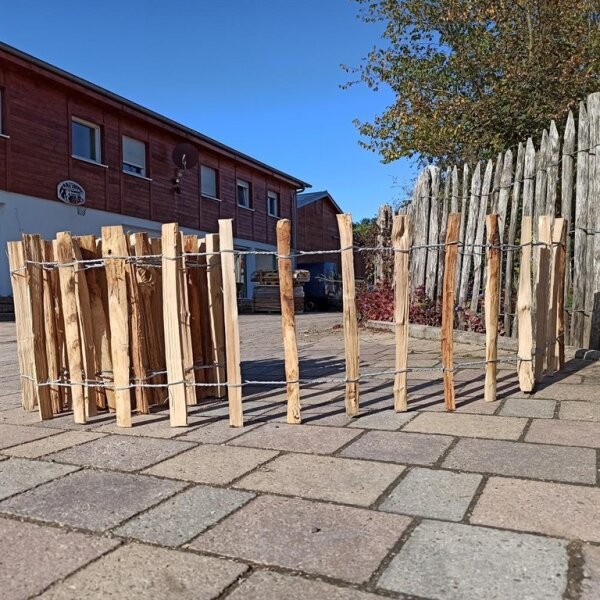 Proline Staketenzaun Kastanie 8-10cm Lattabstand 40cm Höhe 10m Länge
